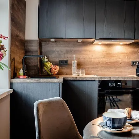 Living Lorens No 4 Apartment *