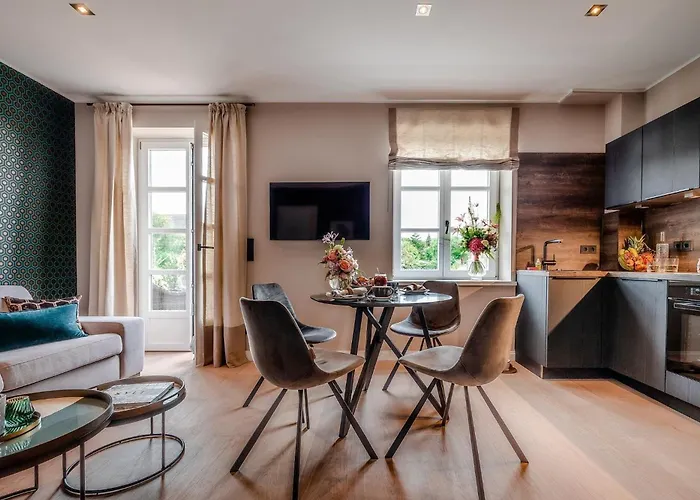 Living Lorens No 4 *