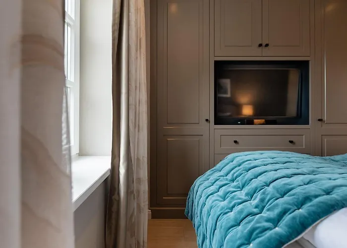 Living Lorens No 4 *